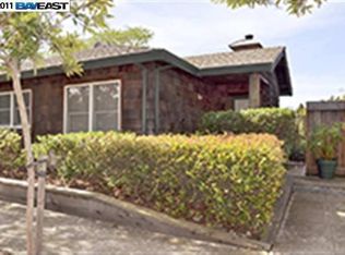 411 Centre Ct, Alameda, CA
