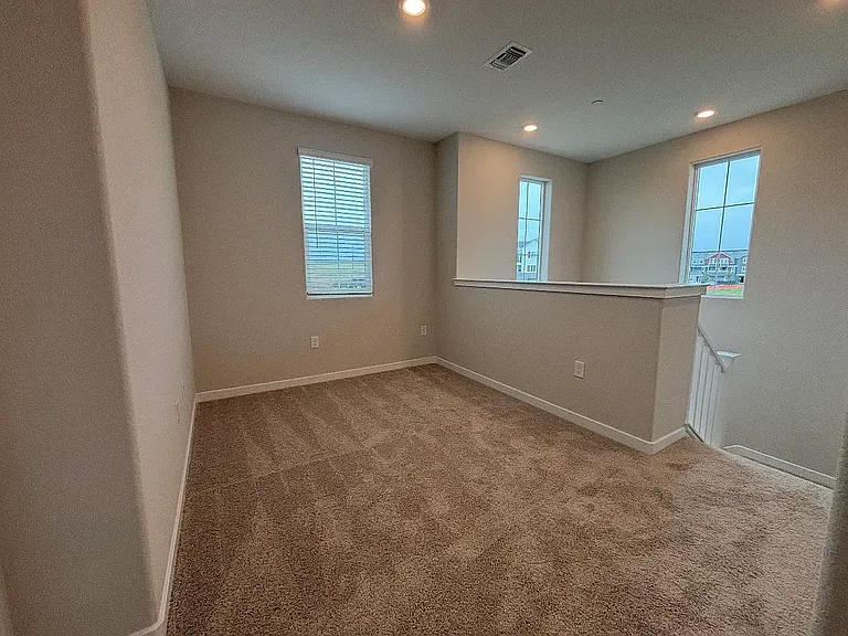 14545 Southpointe Dr #61 — Photo 6