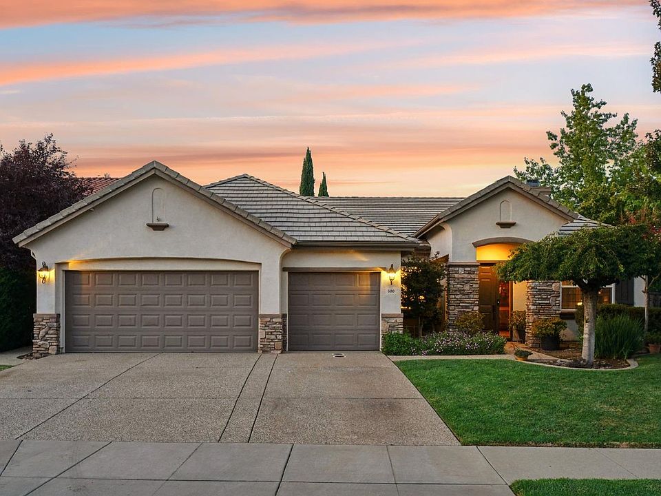 1st image of 600 Jade River Ct