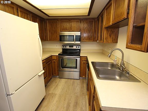 5th image of 7101 NE 43rd St
