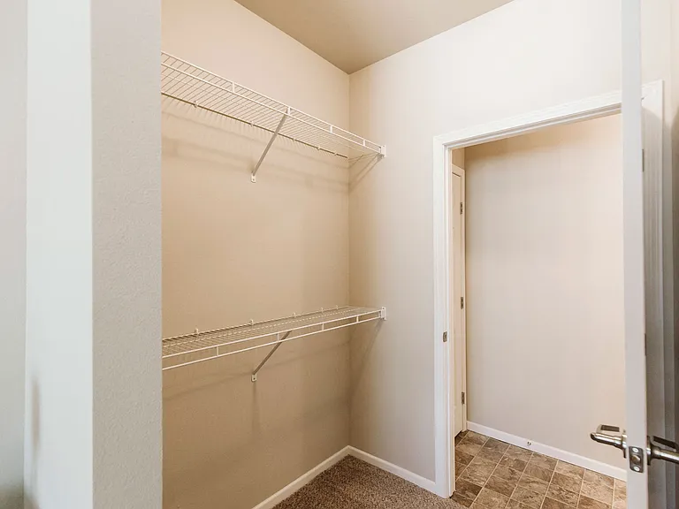 Diamond Bend Apartments — Photo 5