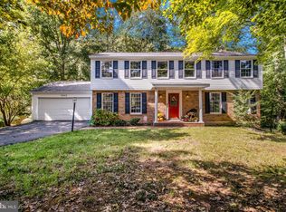 2902 Blue Robin Ct, Herndon, VA 20171