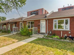 36 Macklin St N, Hamilton, ON L8S3S1