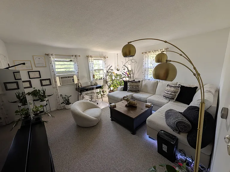 14 Victoria Cir — Photo 7