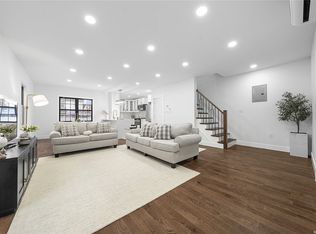 10430 210th St, Queens Village, NY 11429