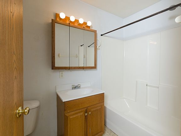 4th image of 4607 Ruth St #B