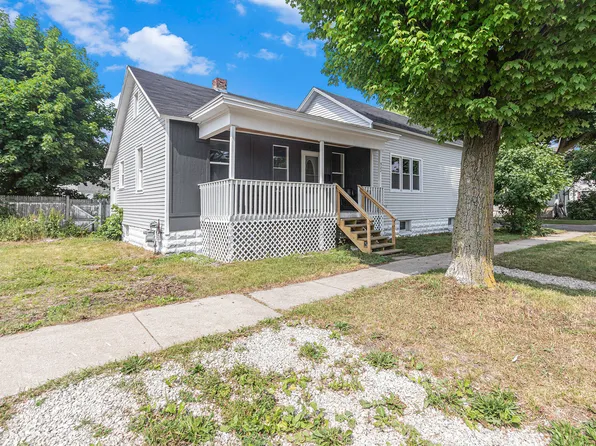 922 High St, Manistee, MI 49660