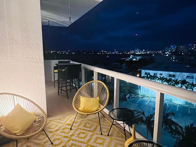 7910 Harbor Island Dr #509 — Photo 26
