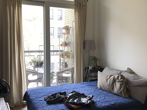 5th image of 329 Sterling St APT 3D