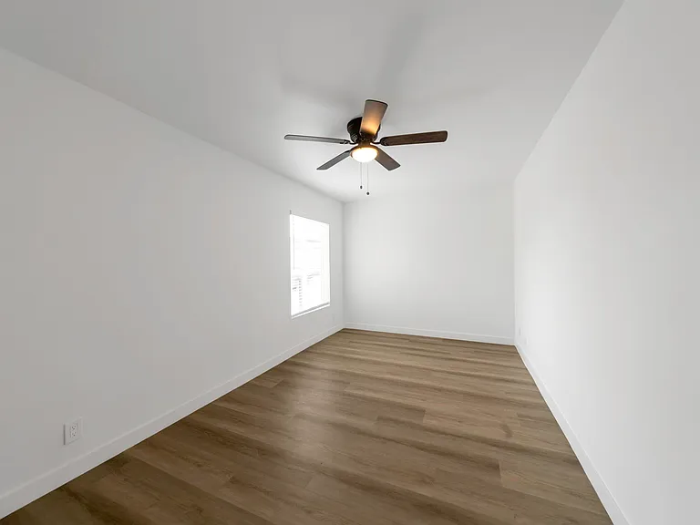 820 Pier Ave #1 — Photo 5
