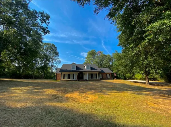 1069 Evangeline St, Jena, LA 71342