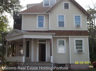 522 N Randolph St APT 3, Macomb, IL 61455