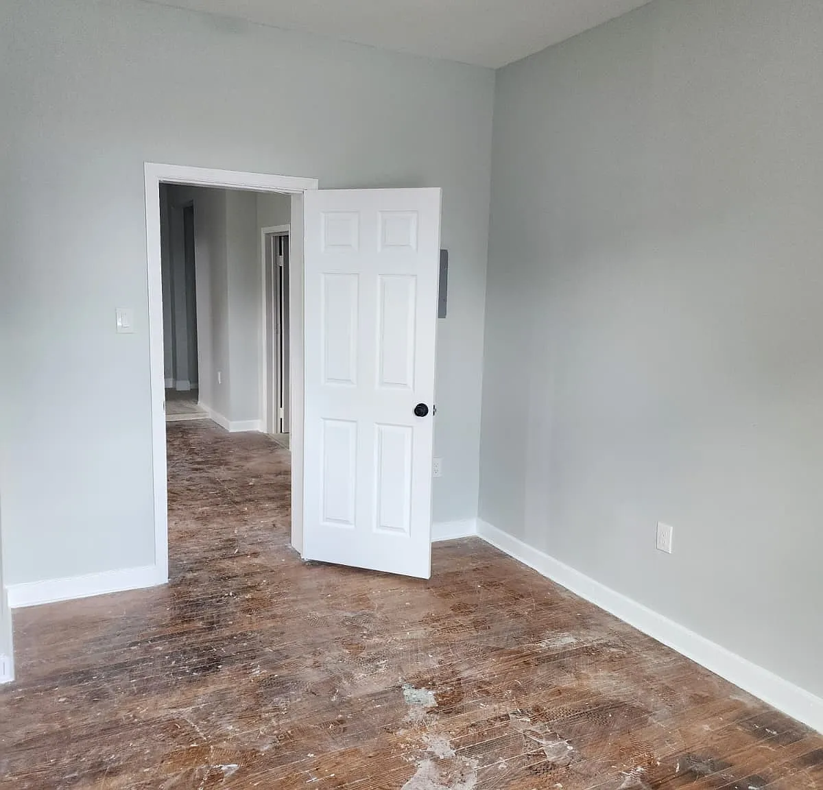 3 bed, $2,200 — Photo 3