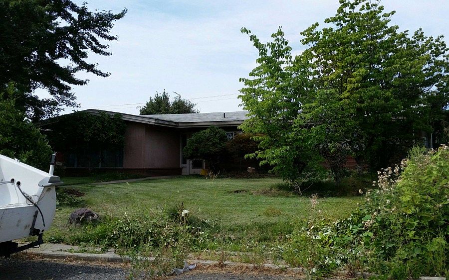 180 Kamiakin Ave, Wapato, WA 98951 Zillow