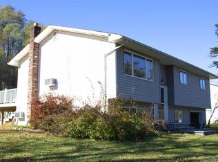 25 Trotting Dr, Chester, NY 10918