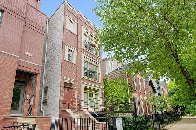 1st image of 945 N Honore St #3