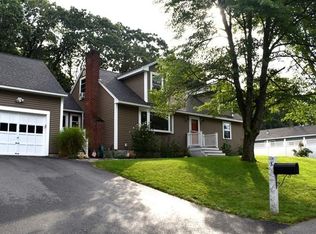 3 E Sheppard Ln, Chelmsford, MA 01824