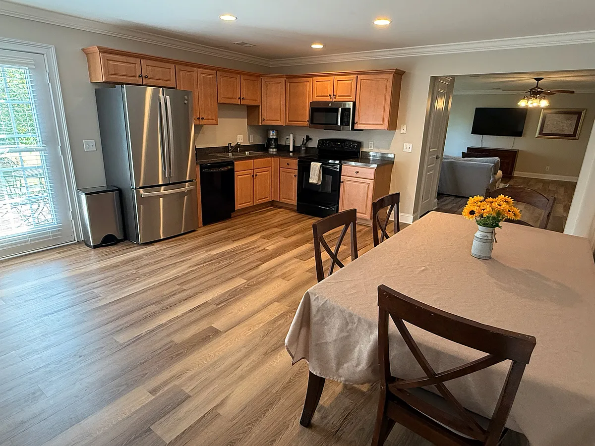 Building Photo - 9048 Lochmere Ct