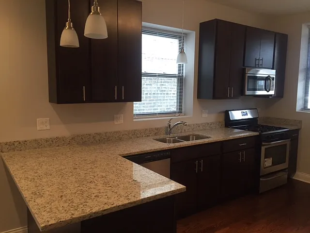4847 N Kilbourn Ave #3 — Photo 4
