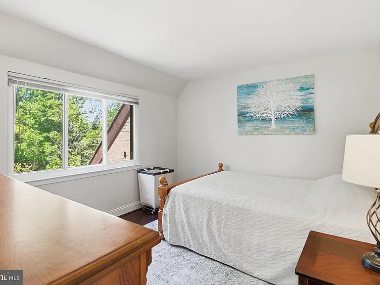 1509 Farsta Ct — Photo 33