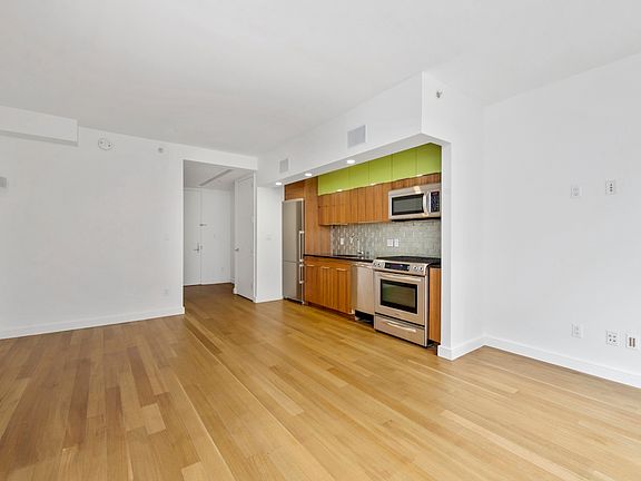 4th image of 101 Bedford Ave APT A511