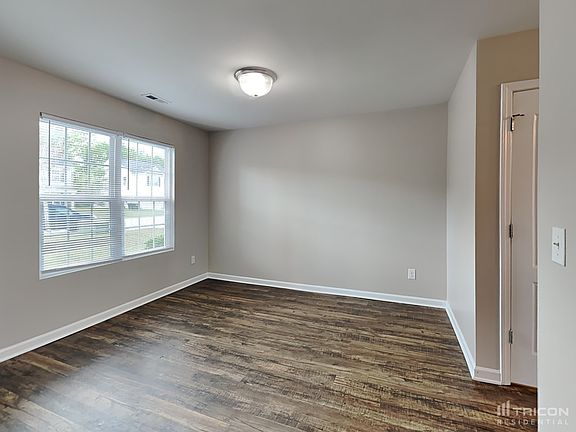 4th image of 520 Gentle Breeze Ln