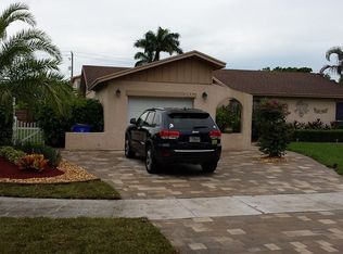 207 NW 41st Ave, Deerfield Beach, FL 33442