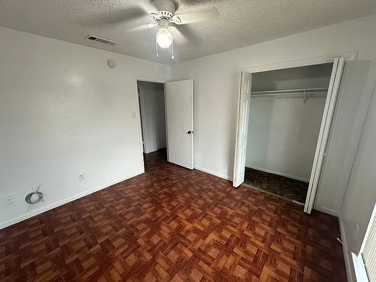 2504 Lake Rd — Photo 8