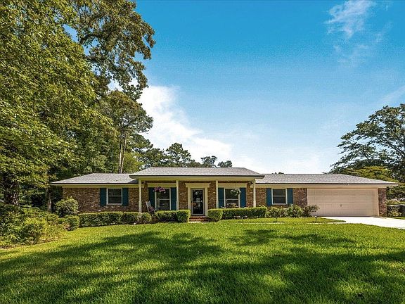 5th image of 2940 Huntington Dr