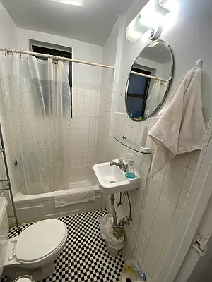 Rented by Crosstown Apartments NYC | media 82