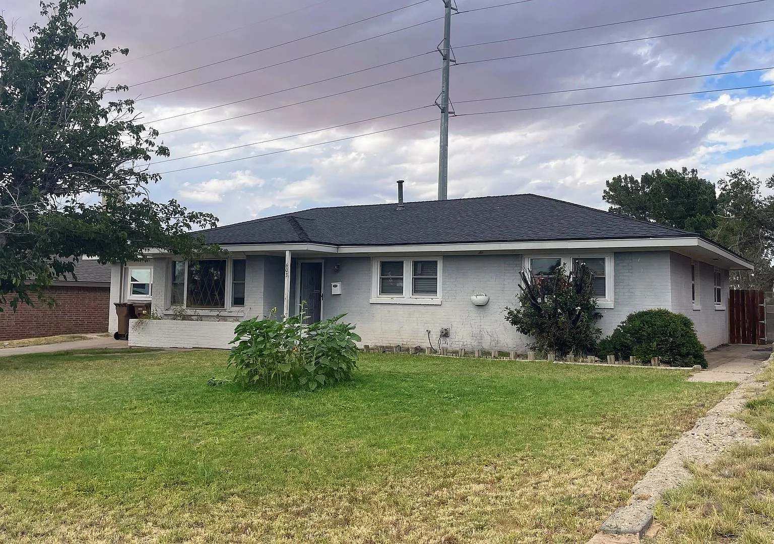 Spacious 4-Bed, 2-Bath Home in Big Spring, TX Storage & Yard Space Galore! — Photo 2