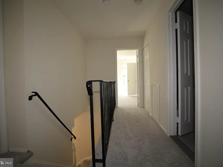 2400 Ansdel Ct — Photo 6