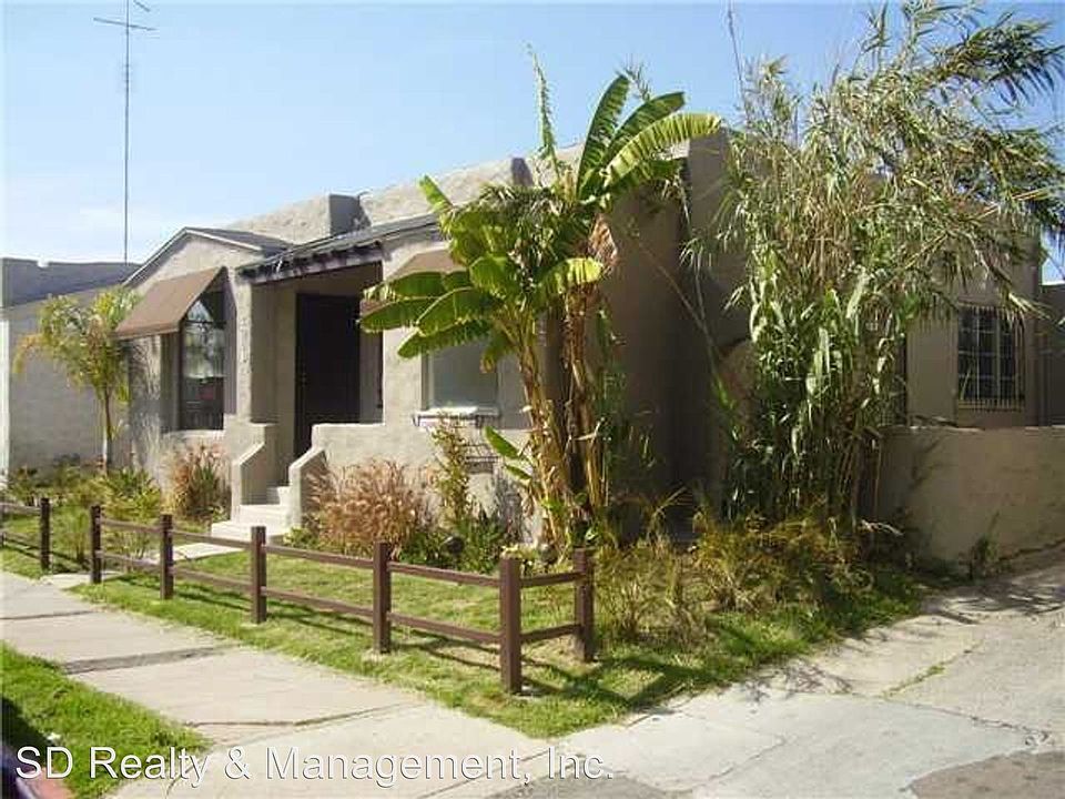 1st image of 3066 N Park Way