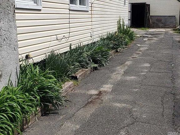 5th image of 24 4th Ave