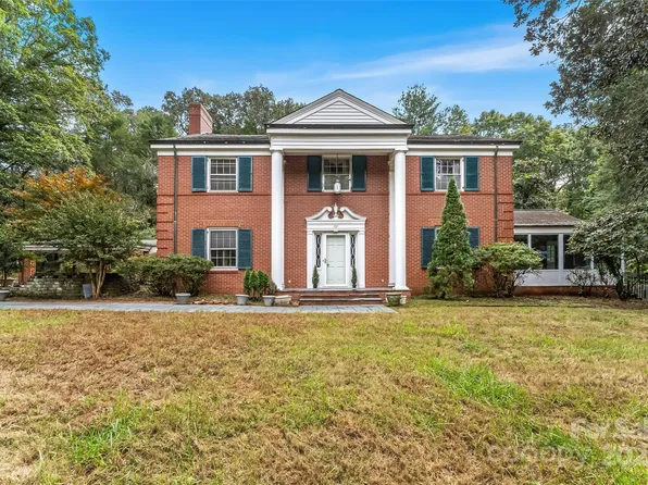 301 Louise Ave NE, Valdese, NC 28690