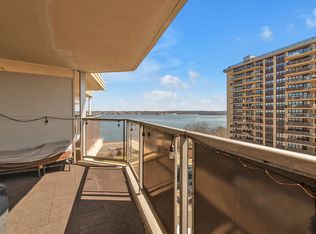 17-85 215th St APT 9G, Queens, NY 11360