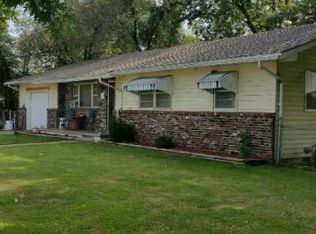 2409 Sunset Ave, Baxter Springs, KS 66713