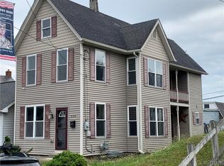 332 S 3rd St, Lehighton, PA 18235