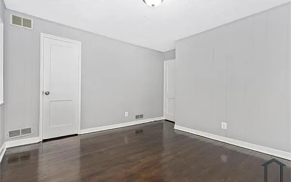 885 Mildred Ave — Photo 10