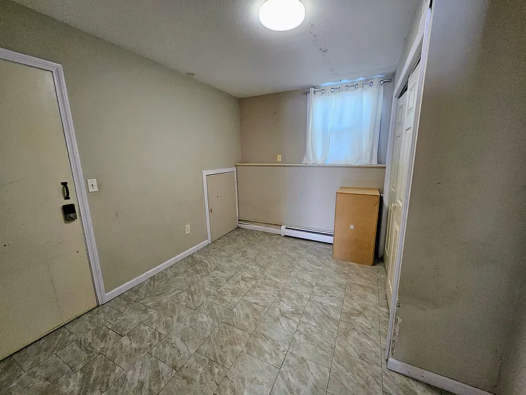 293 Russell St #B — Photo 4