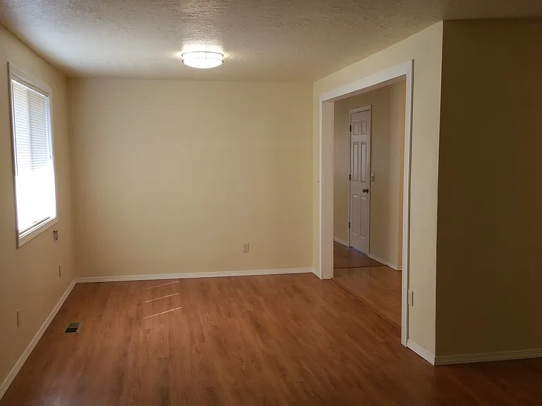 3617 Silverstone Dr NE — Photo 11