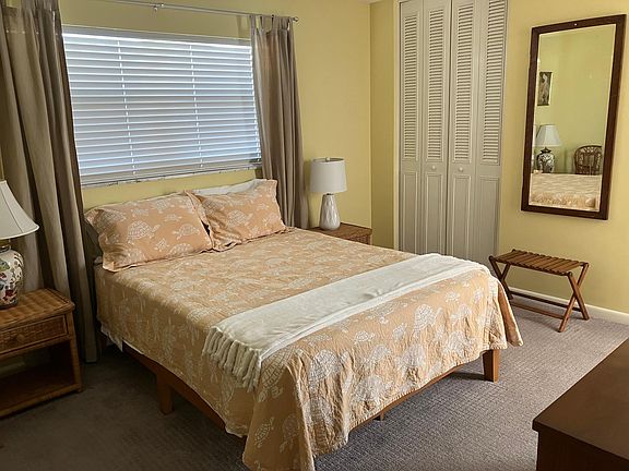 5th image of 100 Lehane Ter APT 15