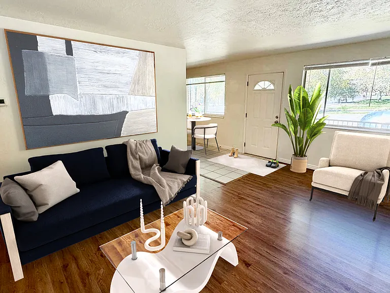 778 N 300 W #3 — Photo 2