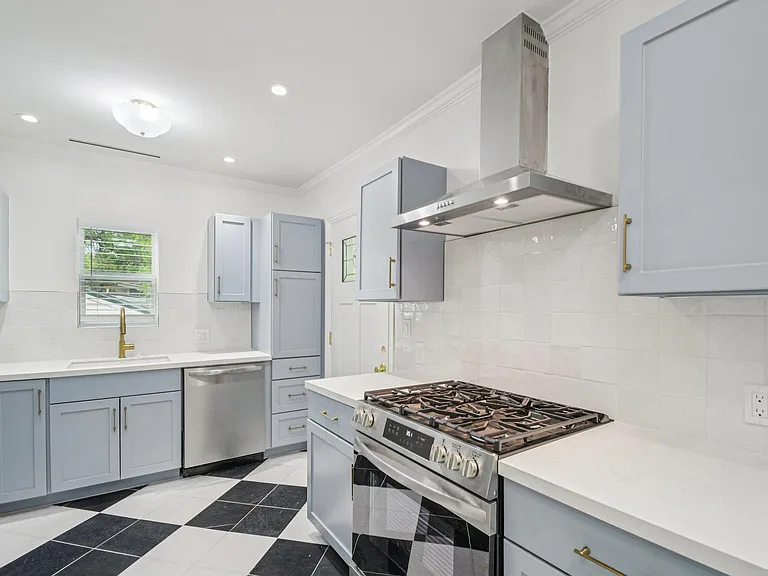 1205 Alta Vista Ave #B — Photo 8