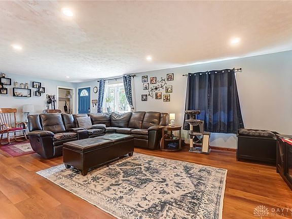 5th image of 7729 Shalamar Dr