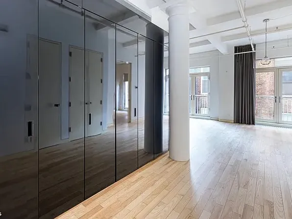 16 West 19th Street image 10 of 27