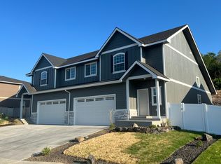 7411 Saddlebrook Loop #2, Yakima, WA 98908