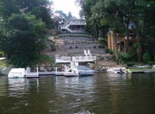 65 N Lakeside Ave, Lake Hopatcong, NJ 07849