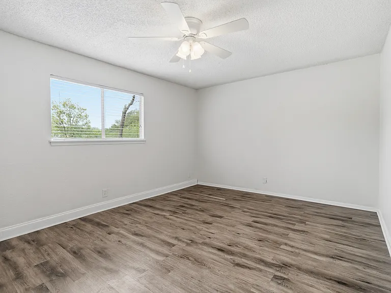 4813 Fred May St — Photo 19