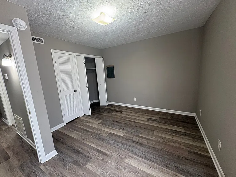 2042 Rock Creek Rd — Photo 5